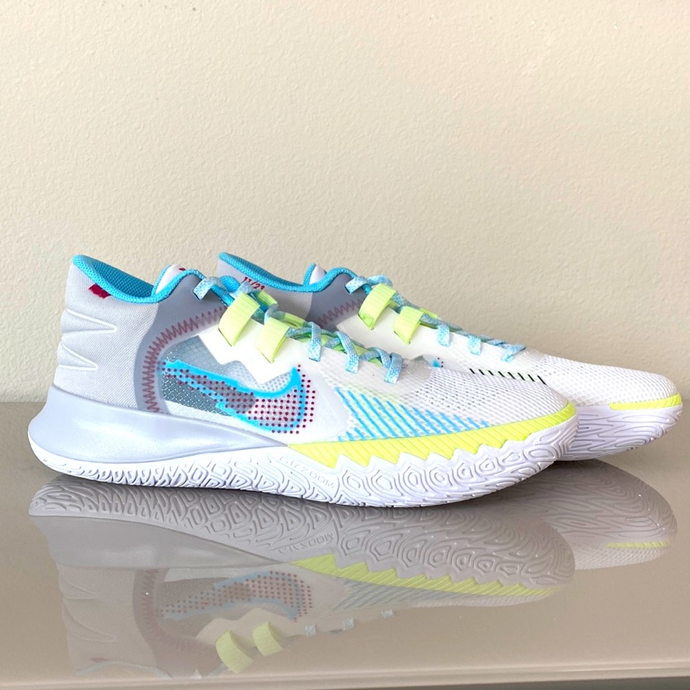 NEW Nike Mens Kyrie Flytrap V White/Sweet-Beet-Grey Fog Size 12